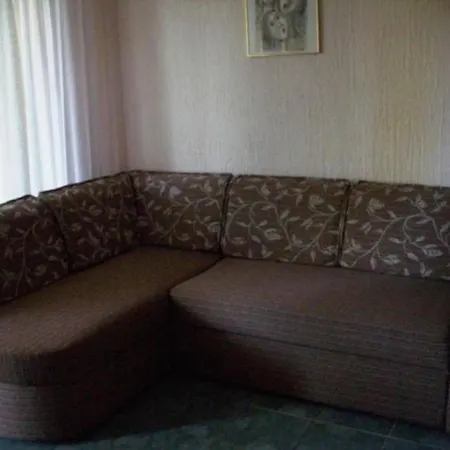Apartment Milos *